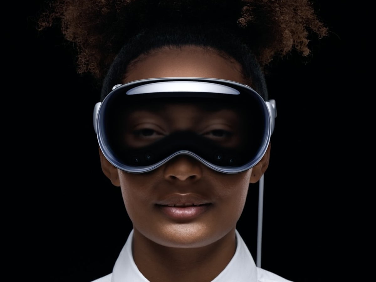 Apple reveals Vision Pro AR headset at its worldwide developers conference | Apple | The Guardian