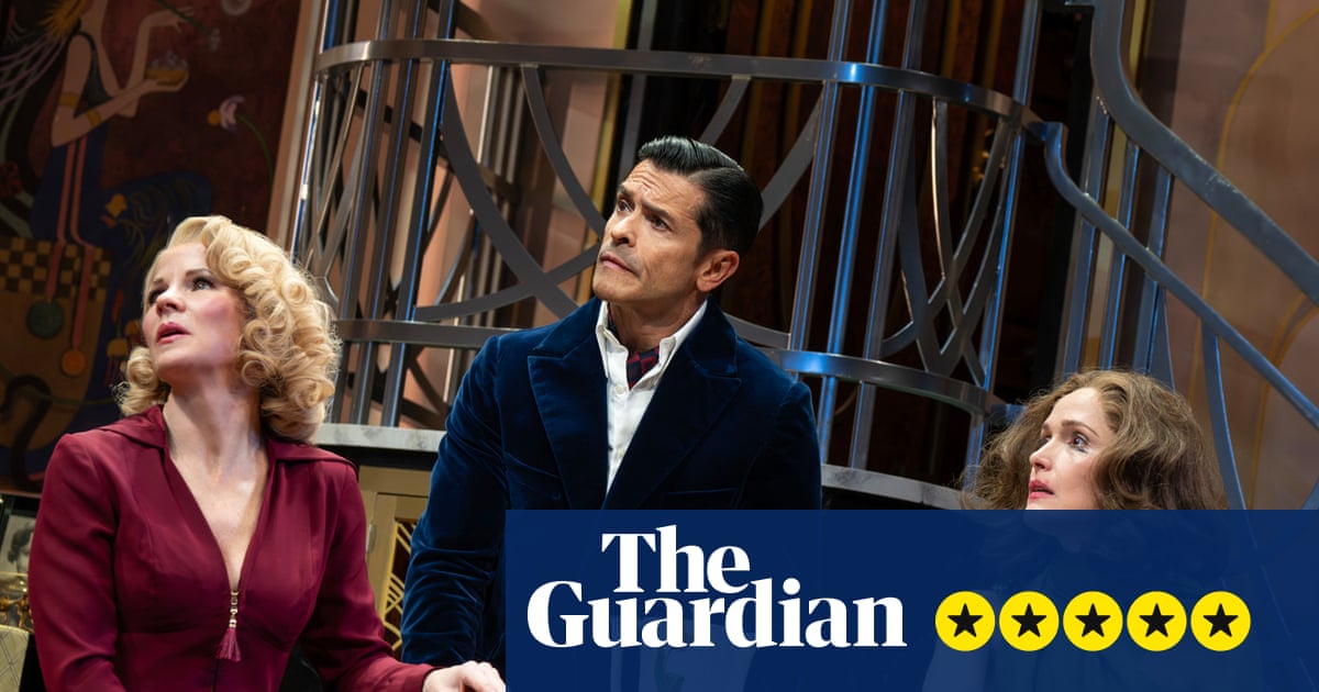 Fallen Angels review – Rose Byrne is utterly delightful in Noël Coward comedy revival