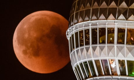 2018s Blood Moon Seen Around The World In Pictures 2018s Blood Moon Seen Around The World In Pictures