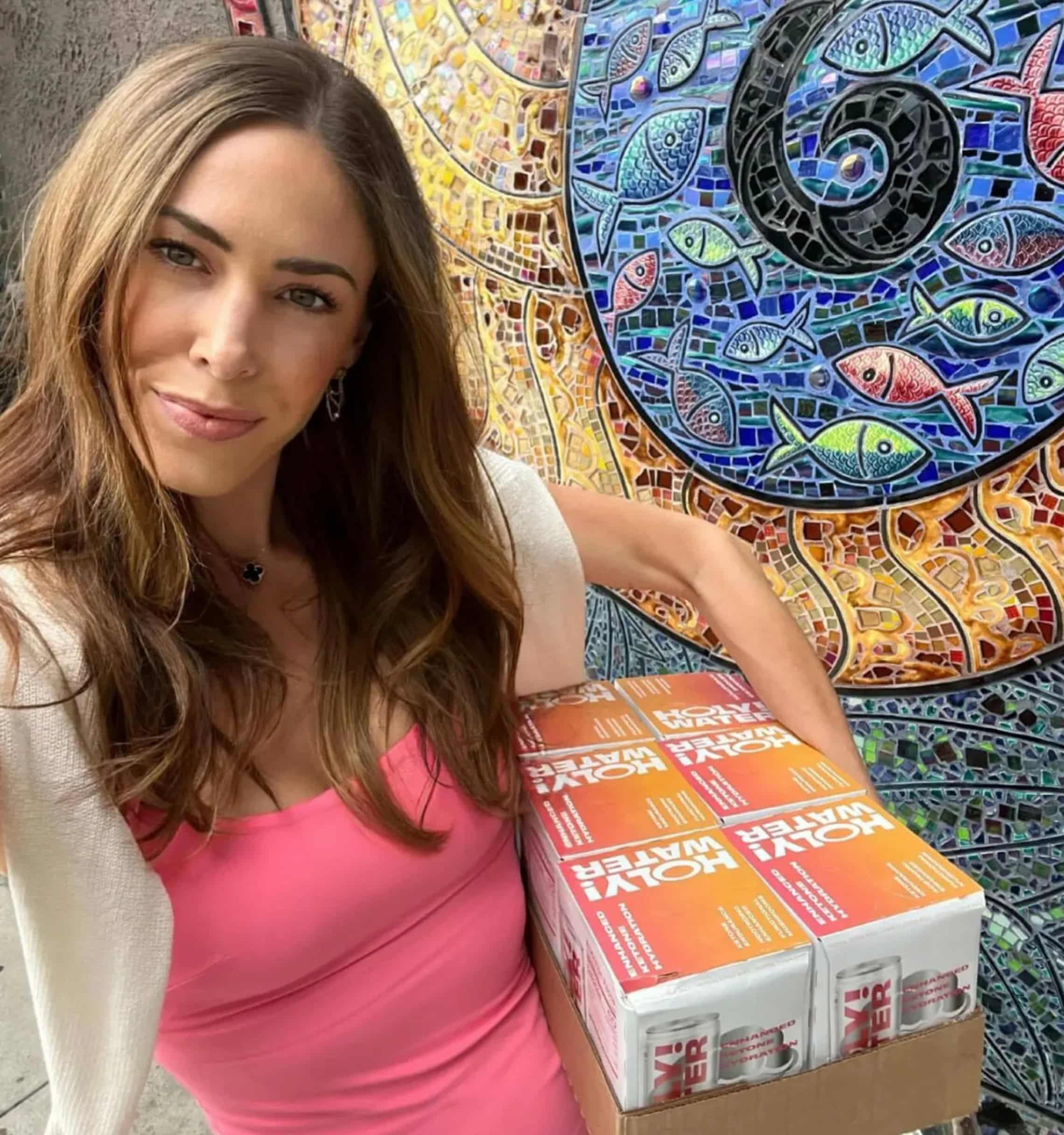 Canadian actor detained at US border in ‘inhumane conditions’ for nearly two weeks (theguardian.com)