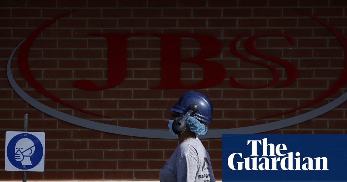 Nearly 4,000 US meatpacking workers to strike at plant run by top Trump donor