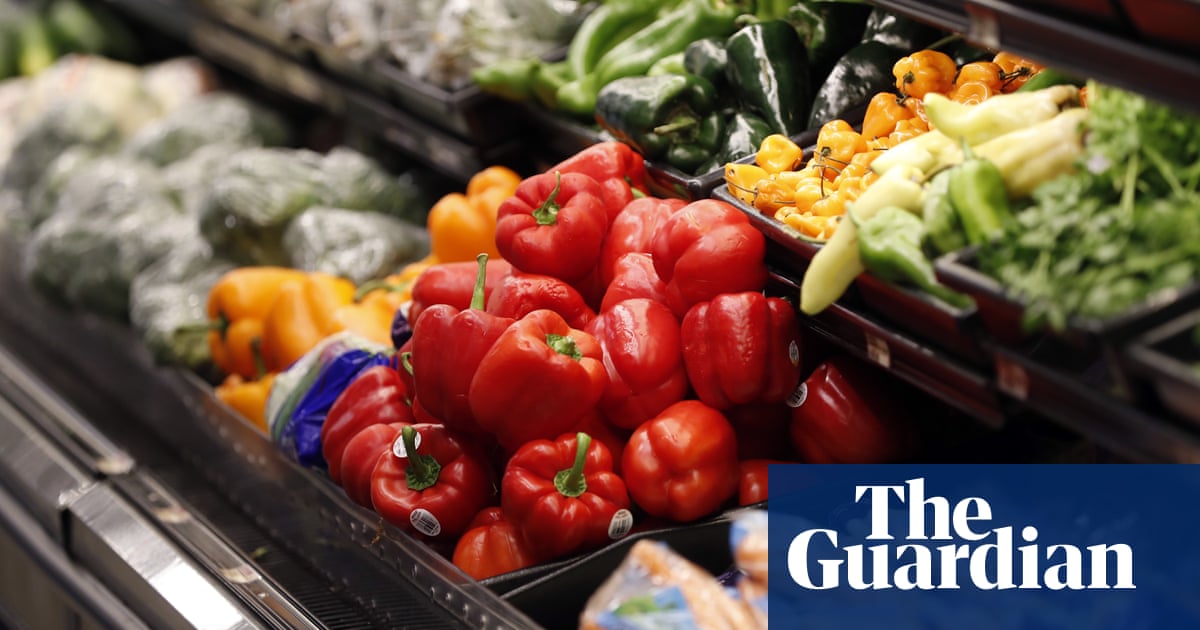 Plant-based diet can cut bowel cancer risk in men by 22%, says study