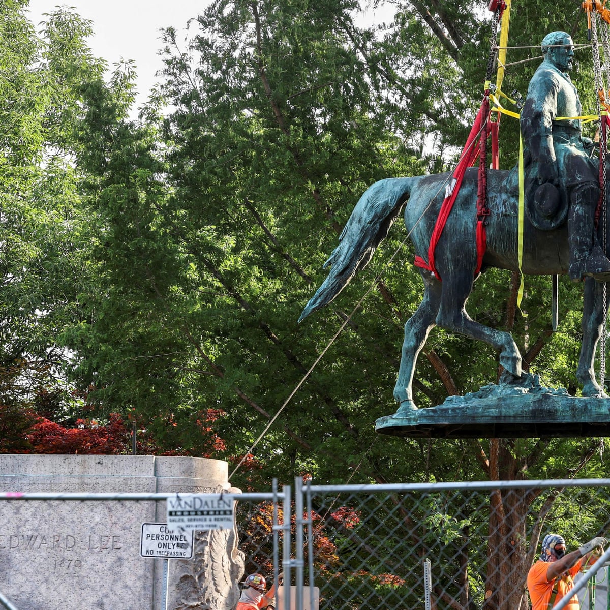 Charlottesville Robert E Lee Statue To Be Melted Down And Turned Into Art Virginia The Guardian Charlottesville Robert E Lee Statue To Be Melted Down And Turned Into Art Virginia The Guardian