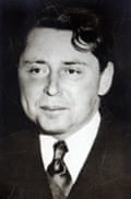 Black and white image of a suited Jacques Goudstikker in the 1930s.