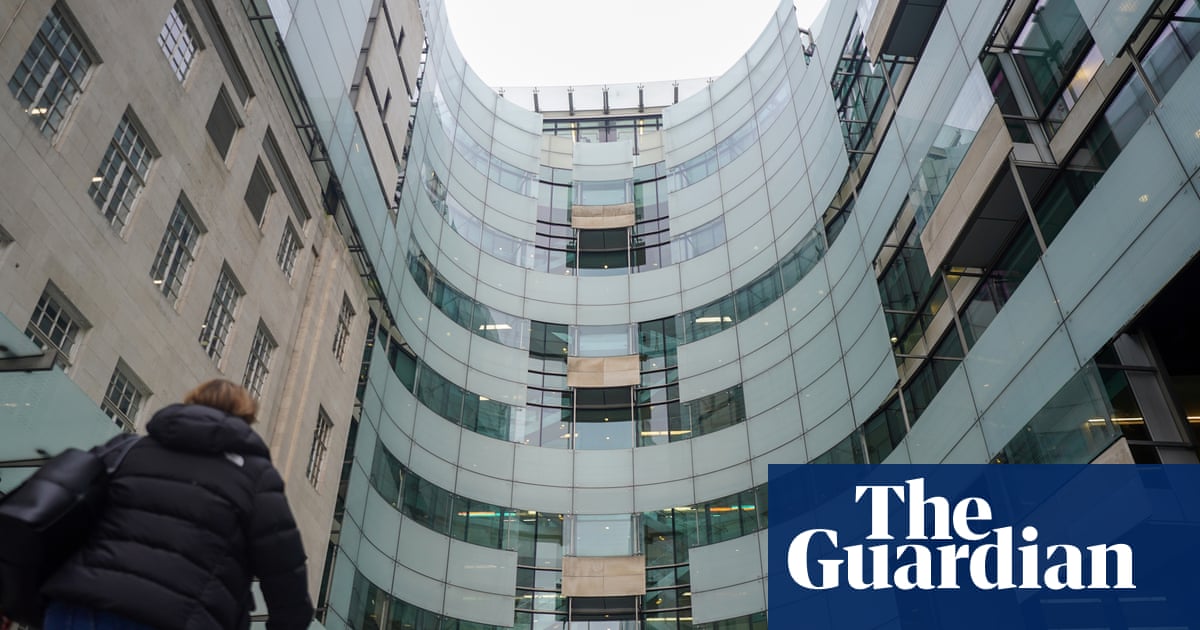 Ministers look at depoliticising top BBC jobs as Farage rides high in polls