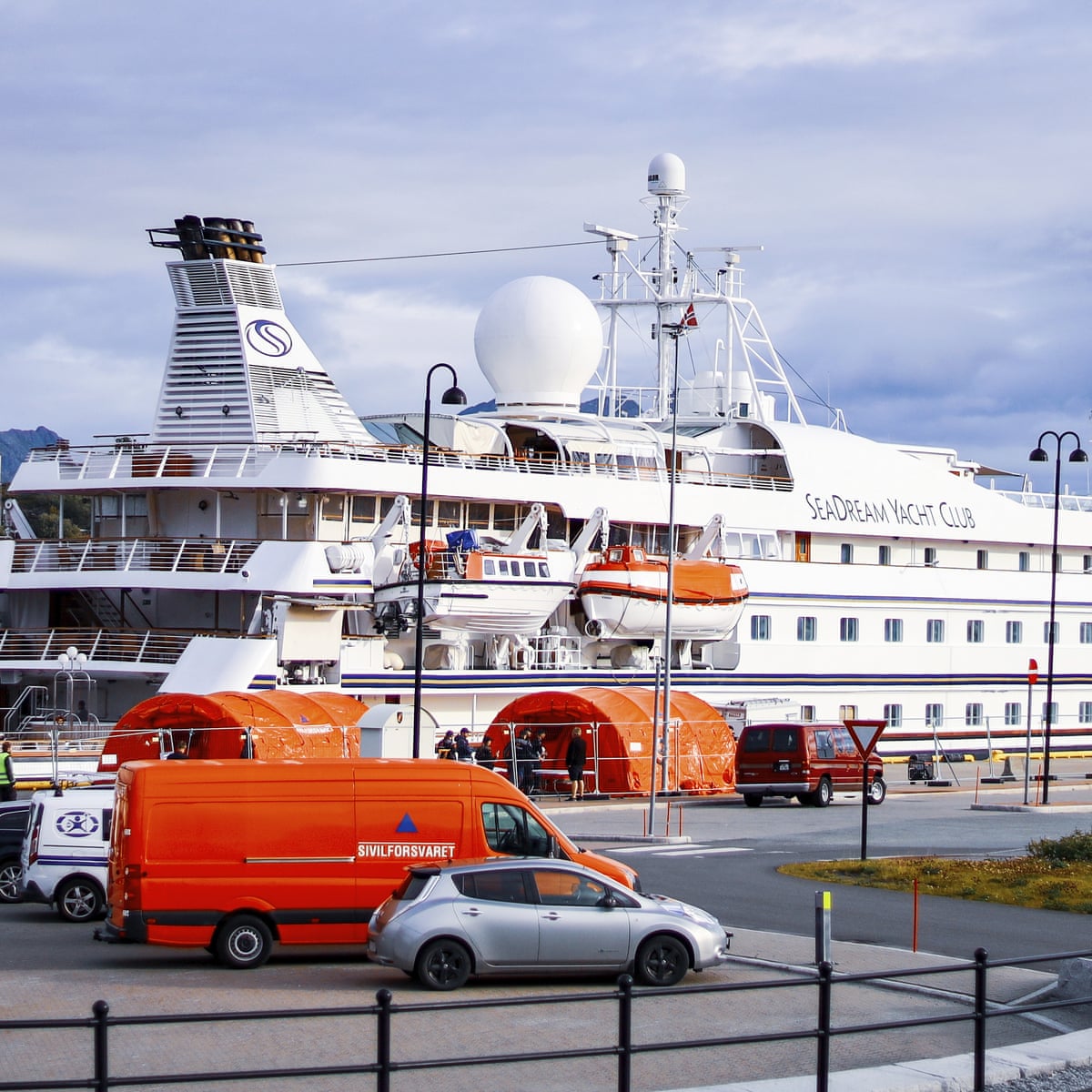 Seadream 1 Five Passengers Test Positive For Covid 19 On Caribbean Cruise Ship Coronavirus The Guardian