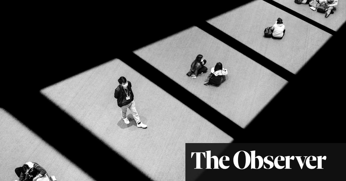 The big picture: the geometry of social distancing