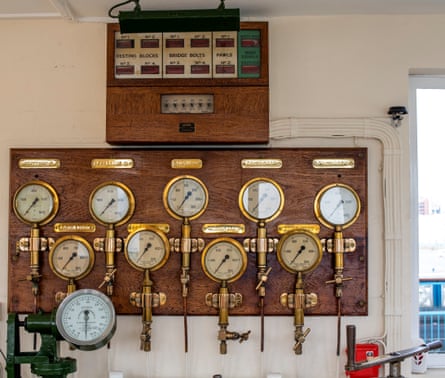 Original water pressure gauges in the south control cabin of Tower Bridge.