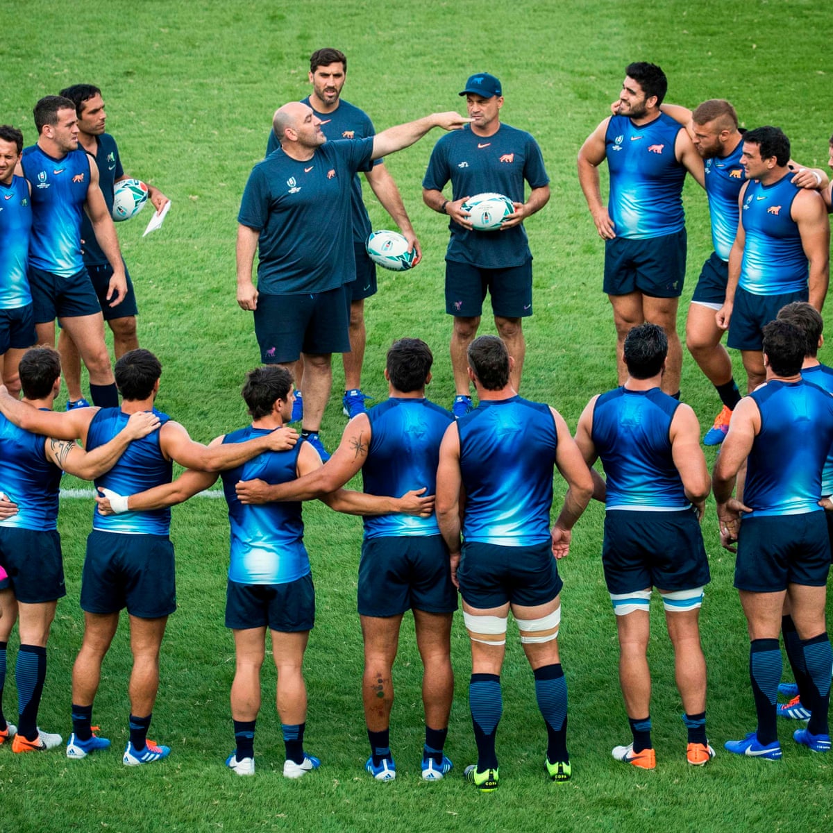 Argentina S Lobbe Cautious Of Flattery From Very Very Clever Eddie Jones Rugby World Cup 2019 The Guardian