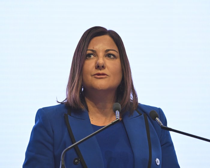 Sportsbet dines with government minister at Labor fundraiser despite calls to reject lobbying from industry
