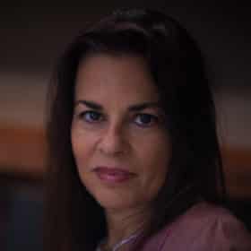 COUPLES THERAPYOrna Guralnik in COUPLES THERAPY. Photo Credit: Sean McGing/Courtesy of SHOWTIME.