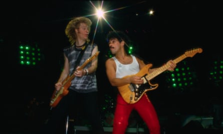 Daryl Hall and John Oates in concert in 1985