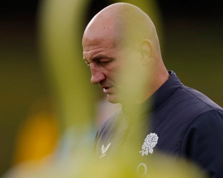 Steve Borthwick pictured in England training.