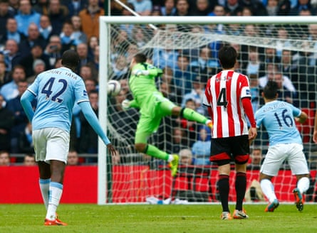 Manchester CityâÂÂs Yaya Touré equalises against Sunderland in the 2014 League Cup final