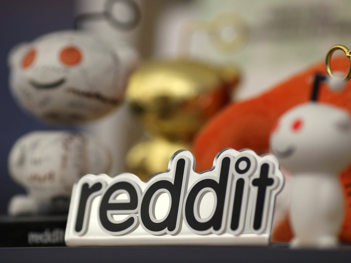 Reddit Bans Largest Pro Trump Subreddit Amid Hate Speech Crackdown Reddit The Guardian