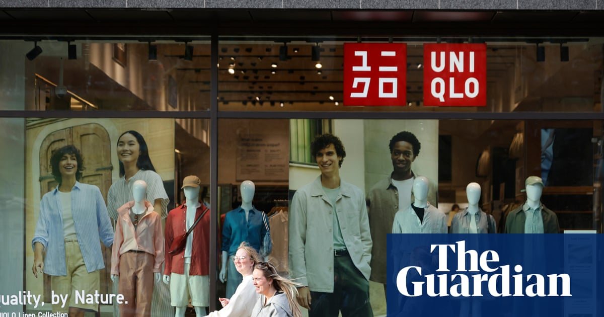 Real living wage to rise by almost 7% in boost for low-paid UK workers