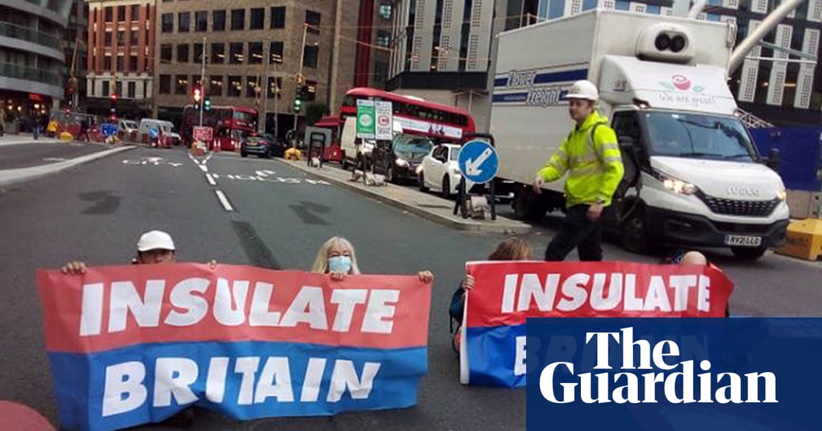 Insulate Britain members block M25 and London’s Old Street roundabout