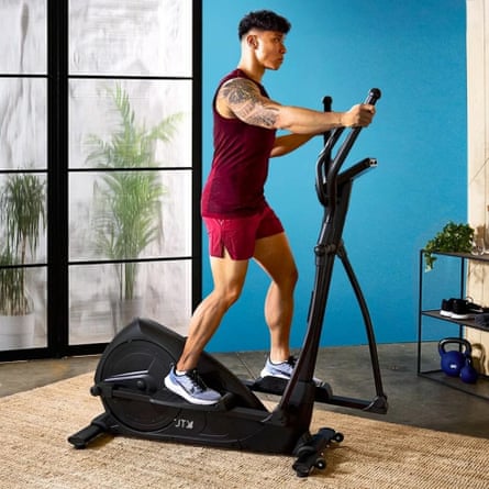 JTX Strider-X8: Compact Cross Trainer