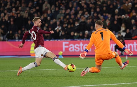 Jarrod Bowen scores West Ham’s first goal against Brighton.