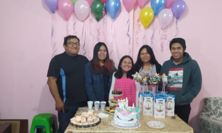 Grover Ponce, his wife Paola Medina and their children Valeria, 10, Alejandra, 20, and Alvaro, 16.