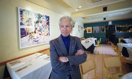 Don Dunstan in his cafe in Adelaide in 1997