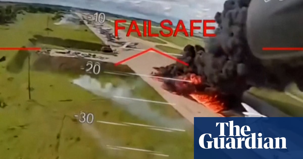 Kremlin and Trump aides raise nuclear war fears after Ukraine drone strike