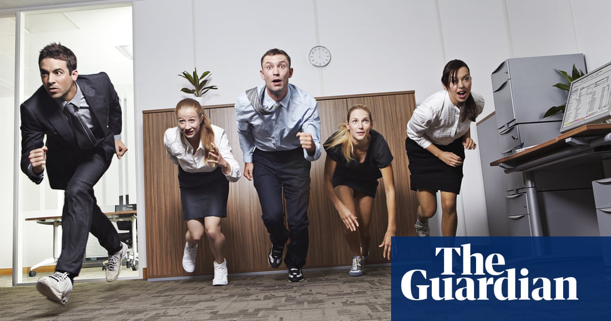 Get Walking While Working The Treadmill Desk Life And Style