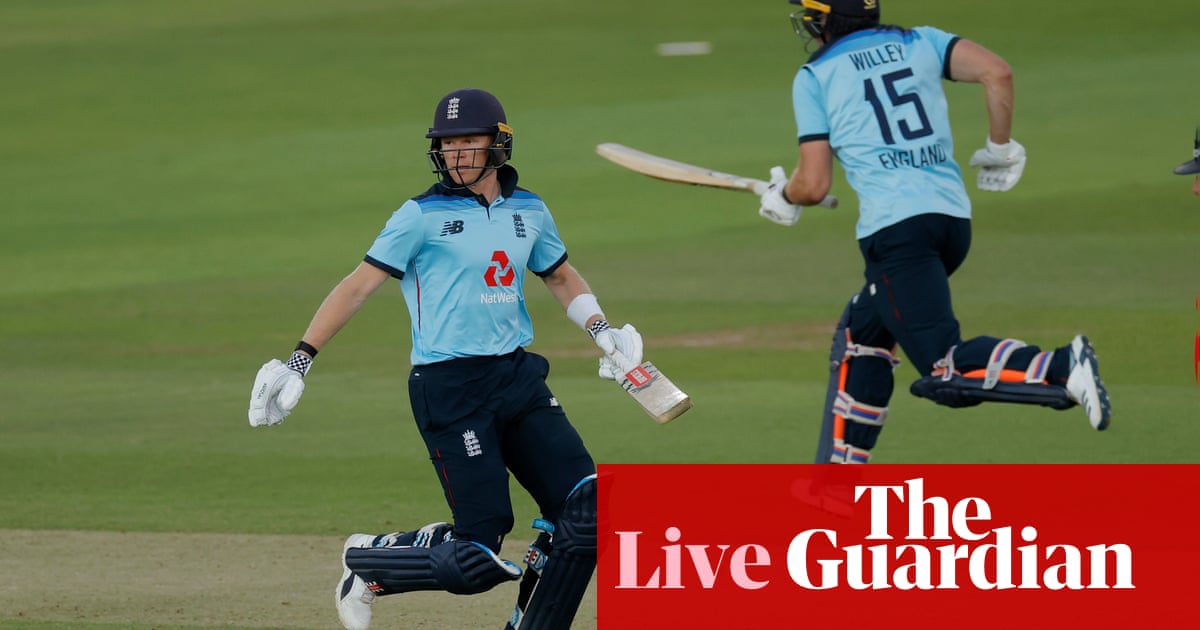 England beat Ireland by four wickets: second one-day international – as it happened