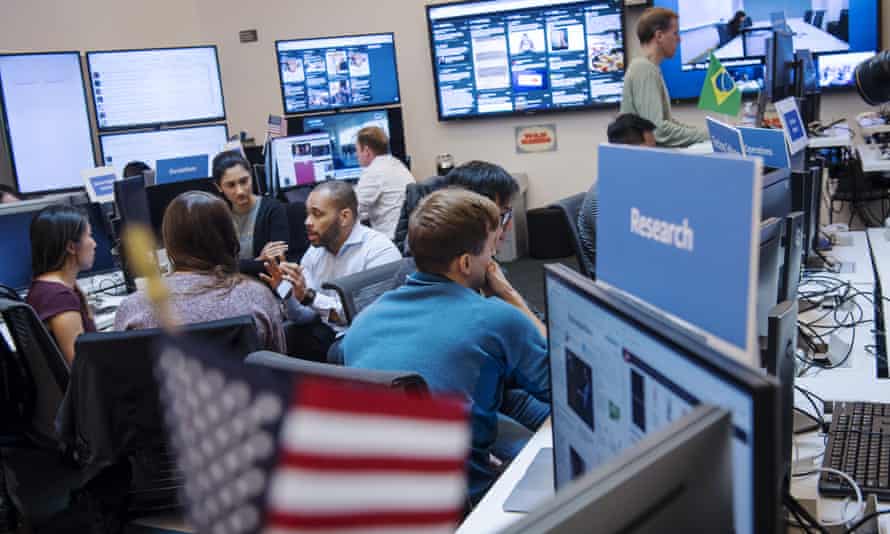 La « War Room » de Facebook surveille les élections au Brésil en 2018.