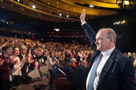 Ed Davey at the Liberal Democrats spring conference acknowledging applause