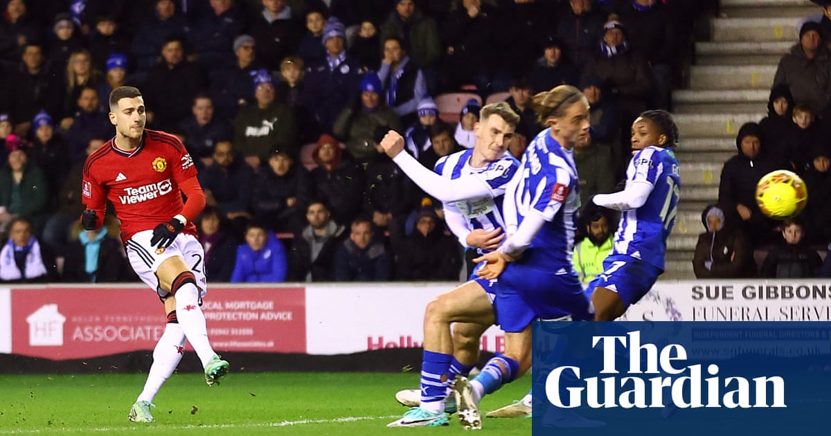 Анди Хънтър на стадион DW AHunterGuardian понеделник 8 януари 2024 г