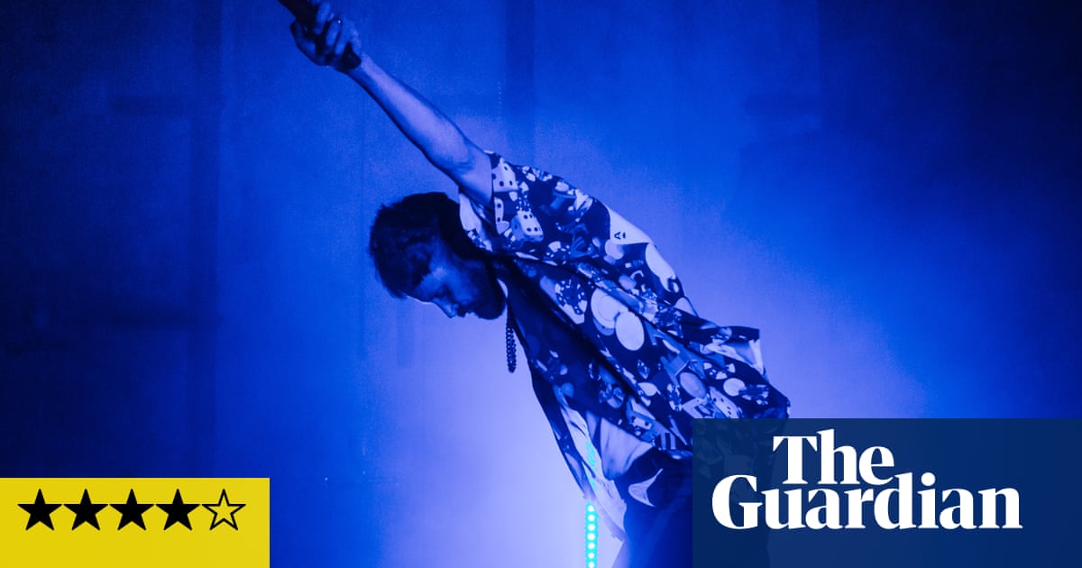 The SLP review – Kasabian guitarist swaggers through his midlife crisis