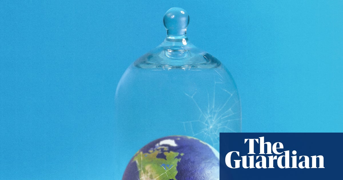 Donald Trump explains that seizing foreign presidents with US troops is actually very legal and very cool, flanked by people who definitely know better and are pretending they don’t.