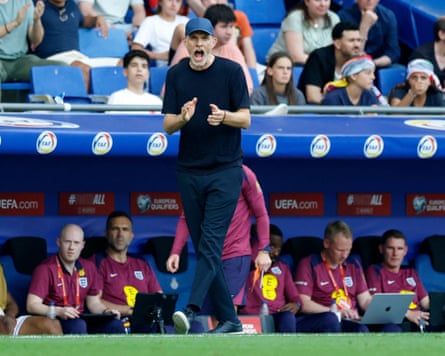 Thomas Tuchel urges on his England team