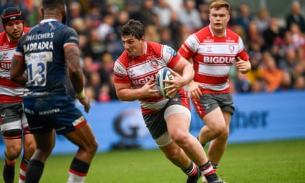 Val Rapava-Ruskin menuntut garis melawan Bristol di Gerbang Ashton