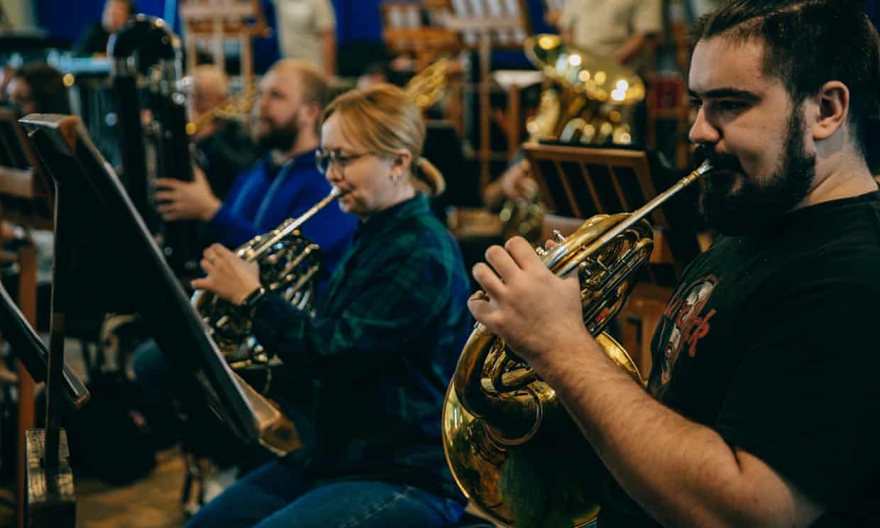 ‘The tuba player is now a machine gunner’: classical music on the Ukrainian frontline (theguardian.com)