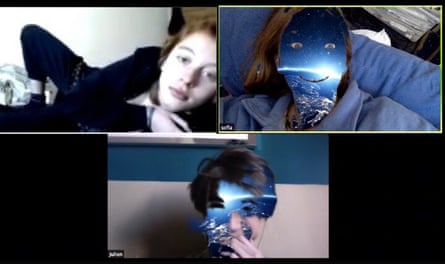 student life in quarantine essay A screenshot of a chat with friends with special effects provided by the application.