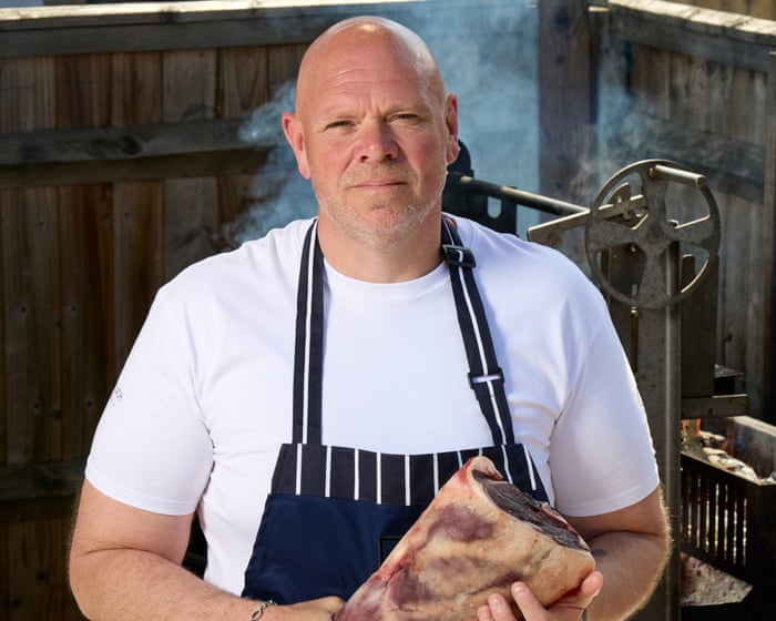 Top chefs back Andy Burnham for prime minister to cut VAT on hospitality