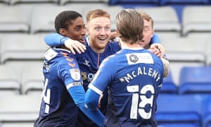 Crystal palace v west brom, football league ve daha fazlası - canlı saat izle! 9 oldham athletic’den david keillor-dunn