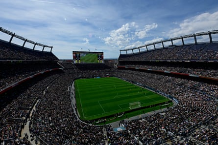 Fans pack in to Empower Field at Mile High in Denver