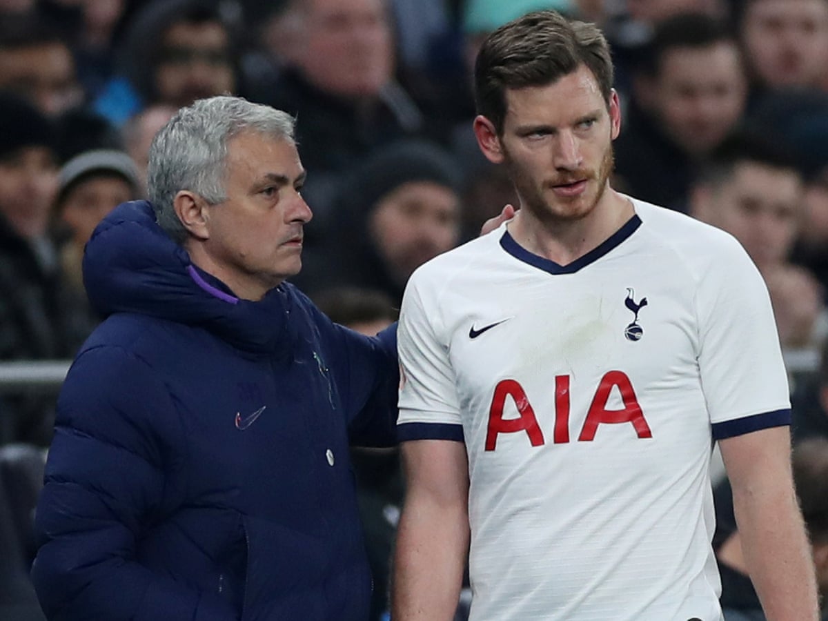 Mourinho Digs Out His Undersized Blanket To Deal With Spurs Challenges David Hytner Football The Guardian