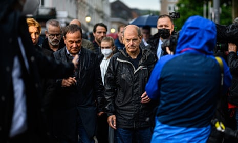 Election candidates Armin Laschet (CDU/CSU, left) and Olaf Scholz (SPD, right) in Stolberg, Germany, during the floods earlier this year.