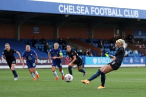Chloe Kelly of Manchester City scores her sides first goal from the penalty spot.