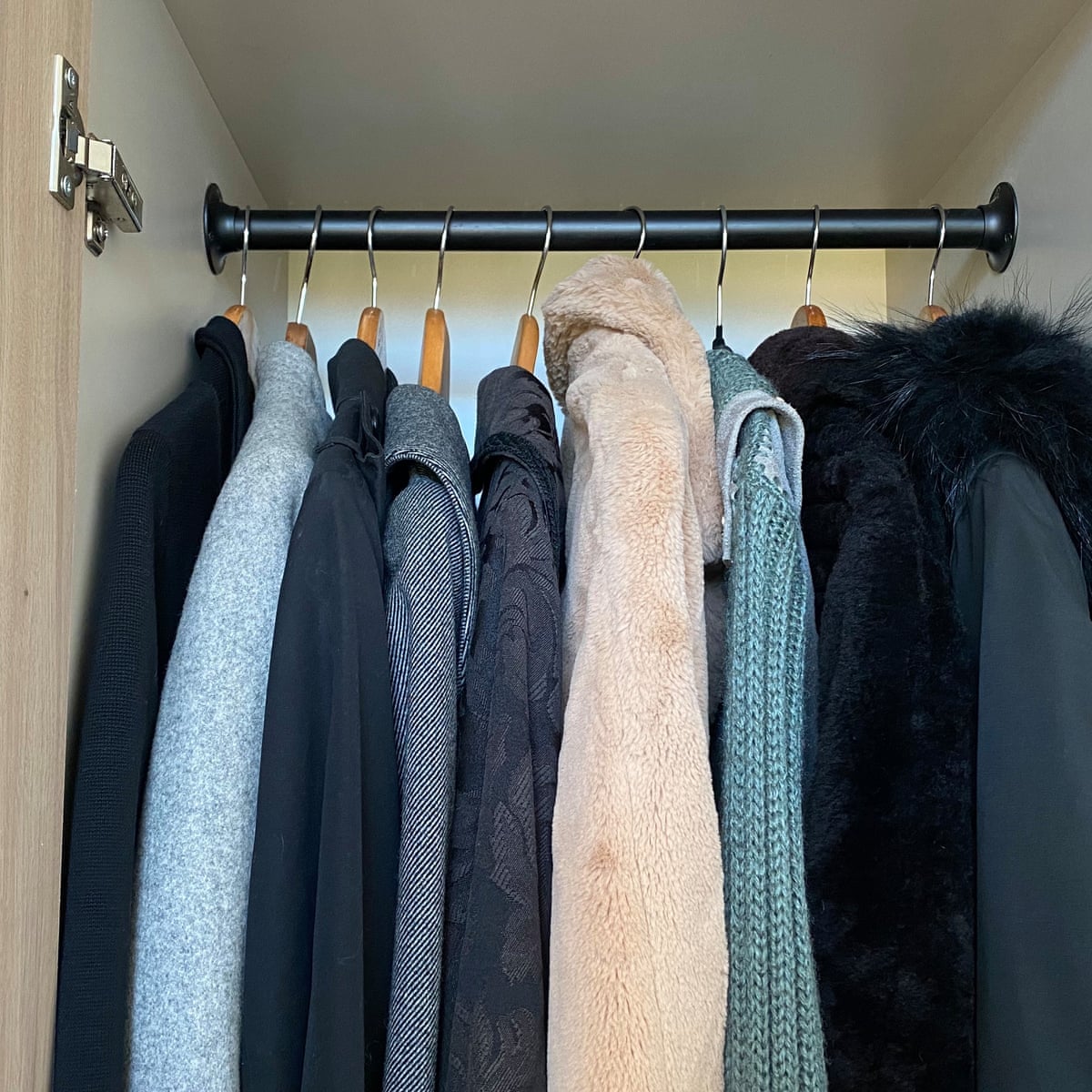 Master the Art of Folding a Winter Coat: Easy Steps to Follow