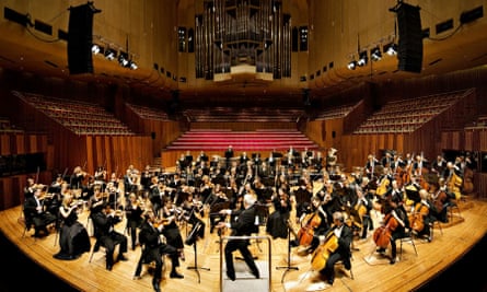 Vladimir Ashkenazy and the Sydney Symphony Orchestra give their first BBC Proms performance, 2010.