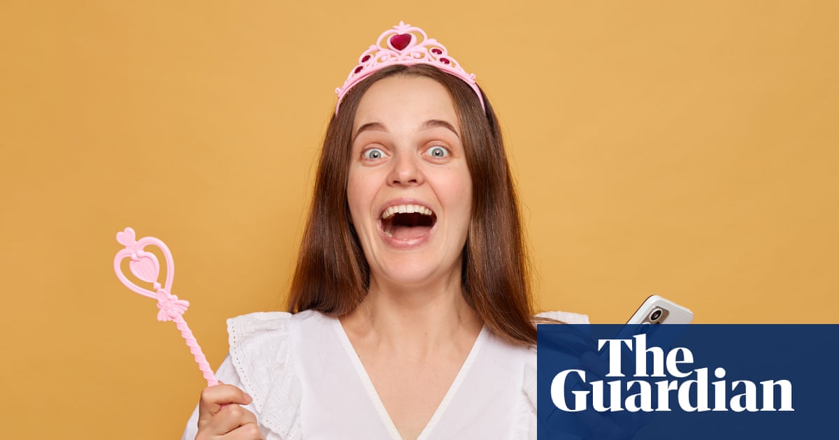 Finger princesses: are these the biggest villains of the chat group?