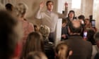 Beto O'Rourke kicks off 2020 bid in Iowa - in a voter's living room