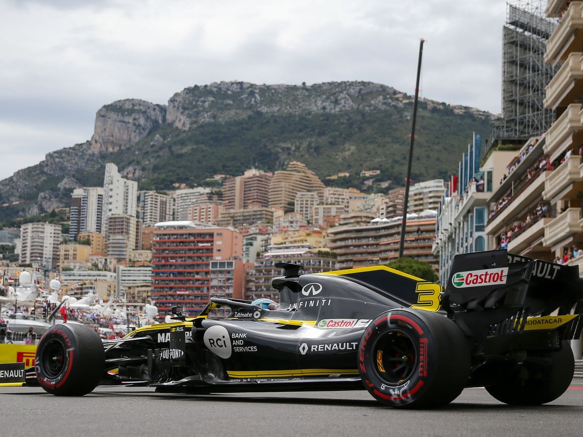 Renault Must Improve Quickly To Keep Daniel Ricciardo Smiling daniel ricciardo