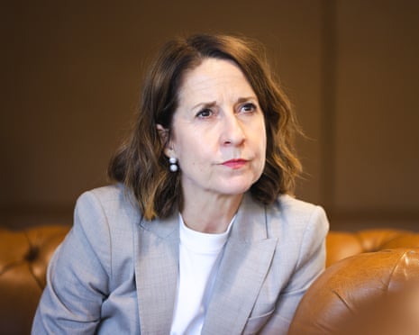 Изображение Лиз Кендалл, министр технологий Великобритании