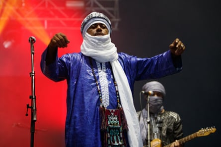 “Aldeias são queimadas, animais abatidos. Temos que deixar o mundo saber o que está...